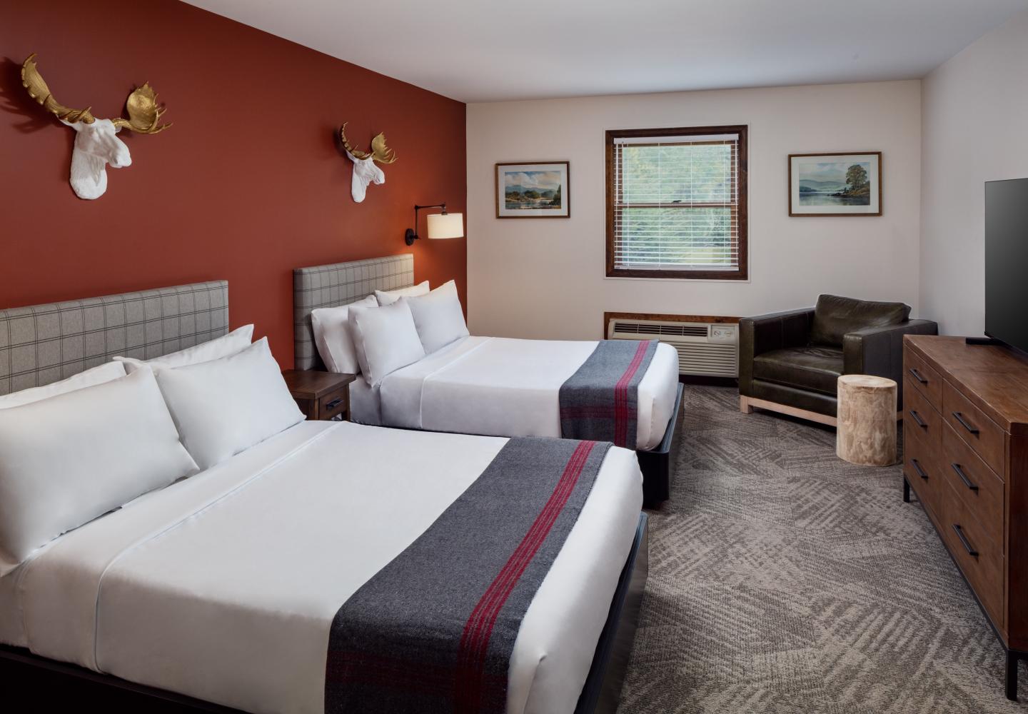 A main lodge suite at the Lodge at Schroon Lake