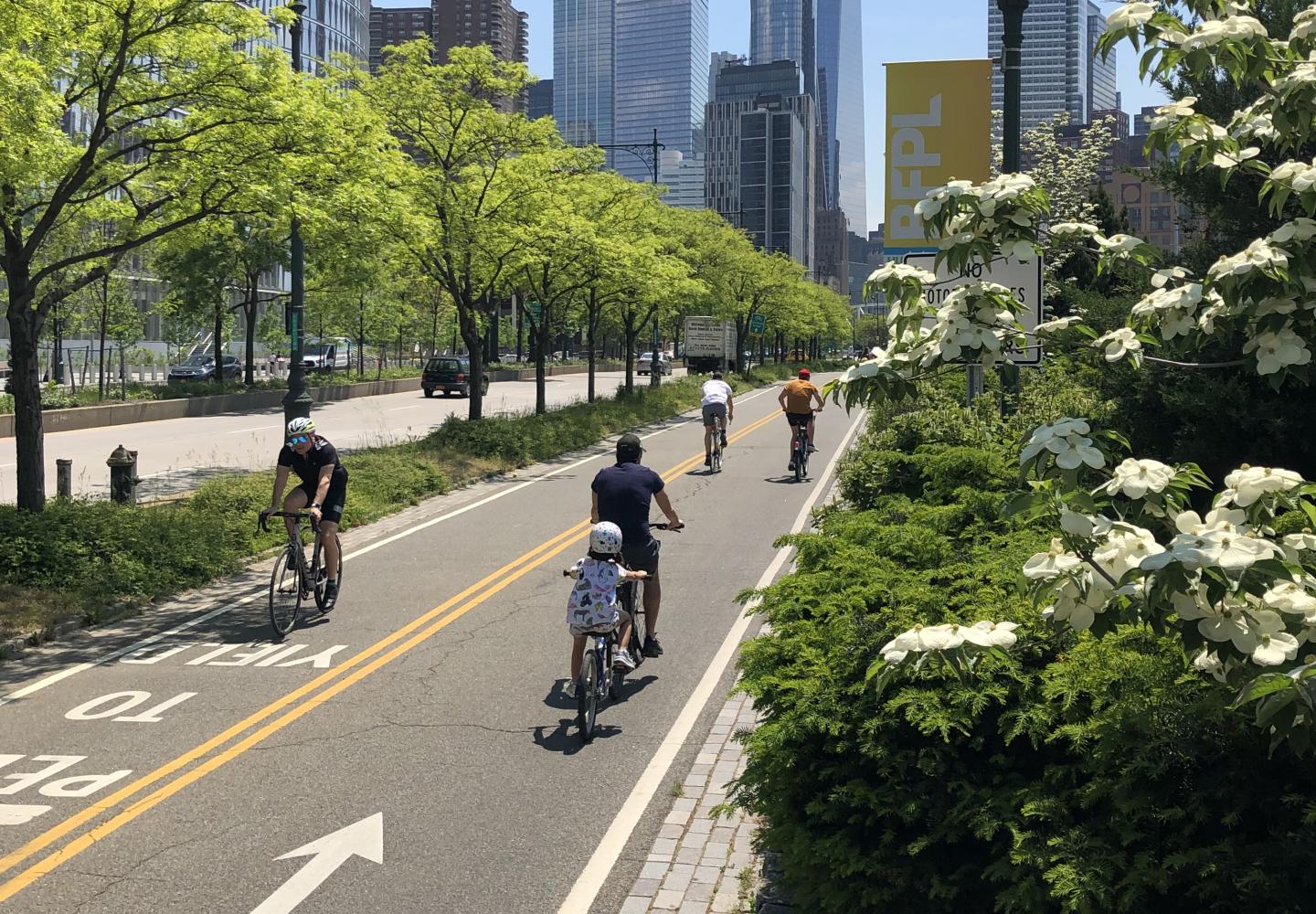 Cyclists enjoy the Hudson River Greenway