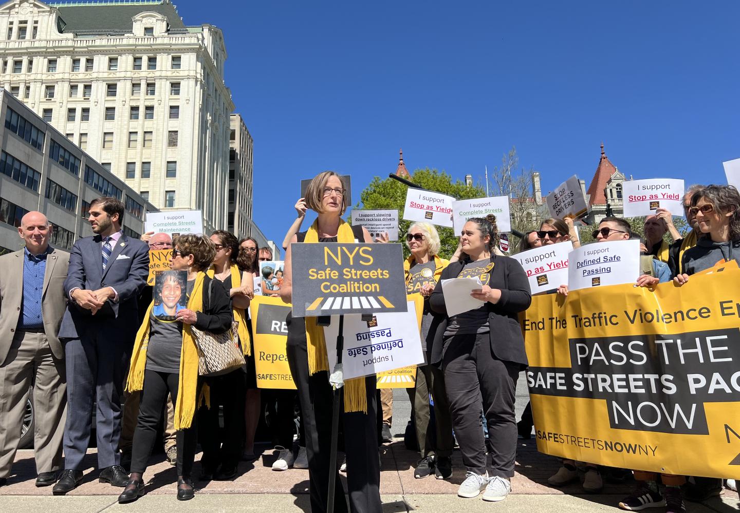 On May 13, advocates from the New York Bicycling Coalition and the New York State Safe Streets Coalition traveled to Albany for a Day of Action, urging lawmakers to pass The Safe Streets Package.