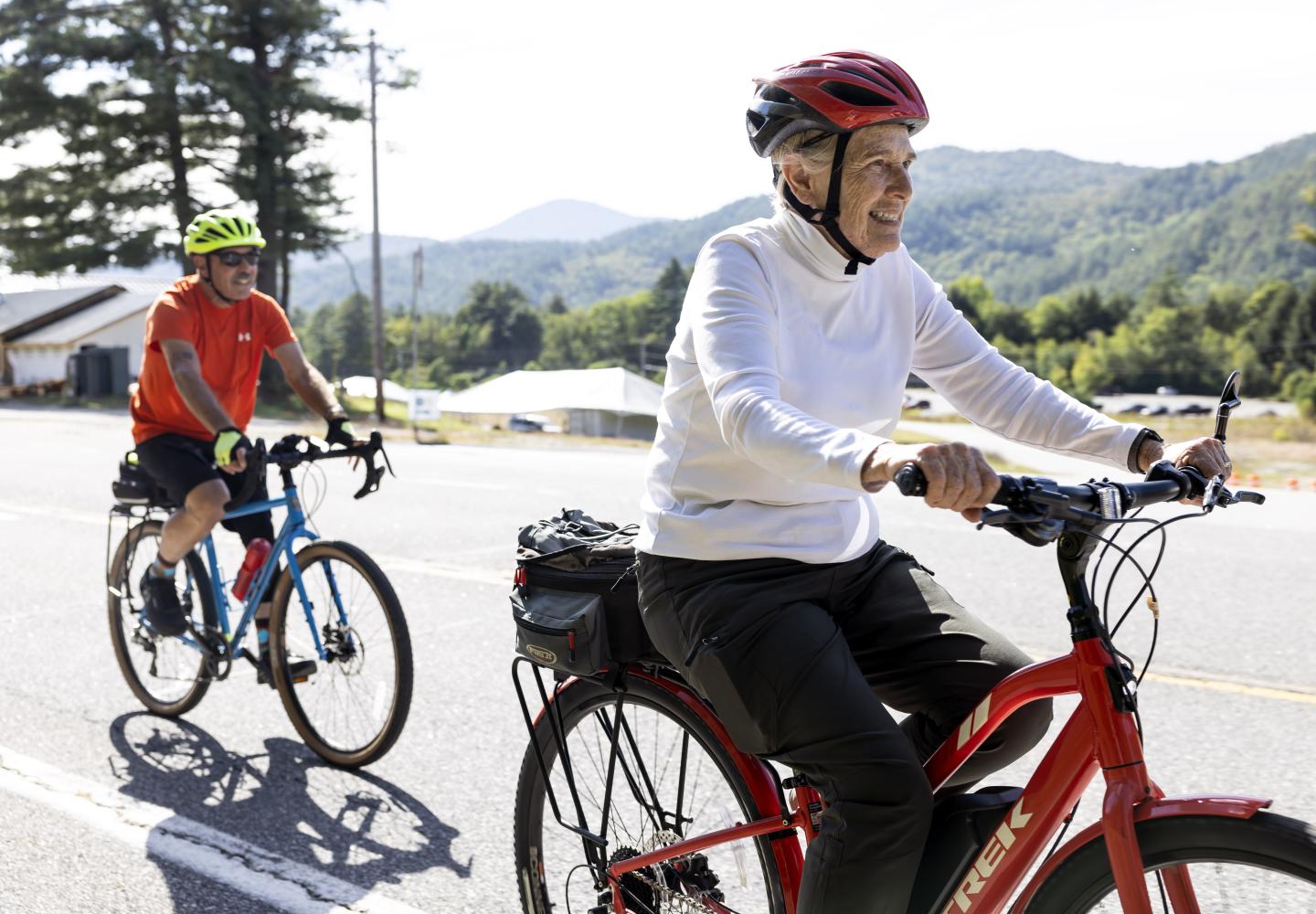 E-bikes are a great transportation option for those looking to replace their car for short trips, help make commuters’ trips more manageable, for seniors looking for a way to continue to exercise outdoors safely, and to mitigate carbon emissions. 