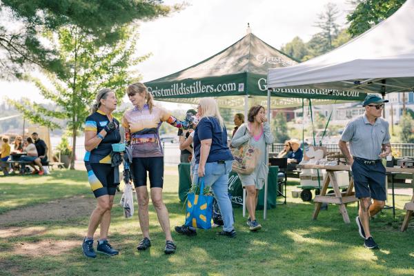Farmers market by bike. 